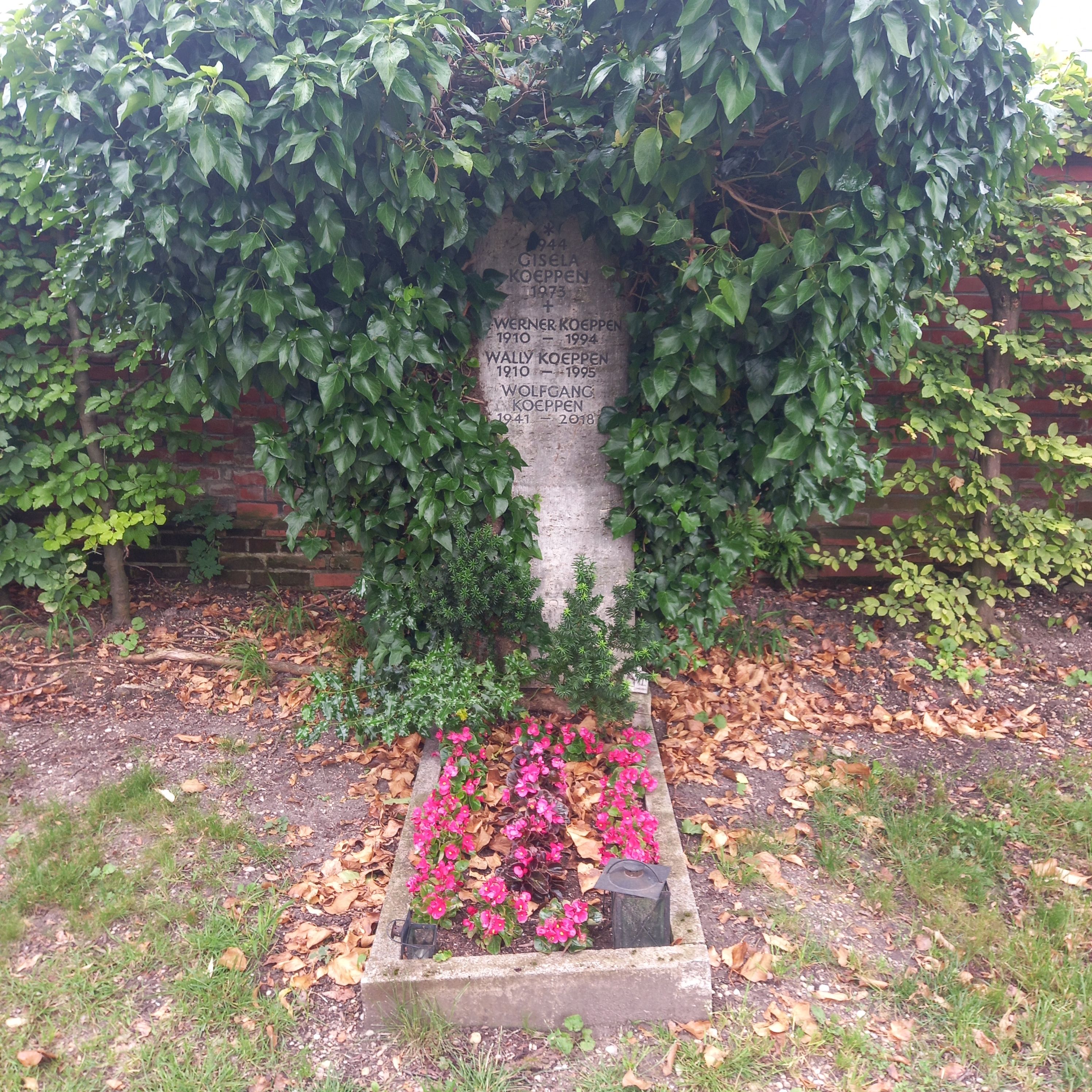 Grabstätte von Wolfgang Koeppen auf dem Nordfriedhof München
